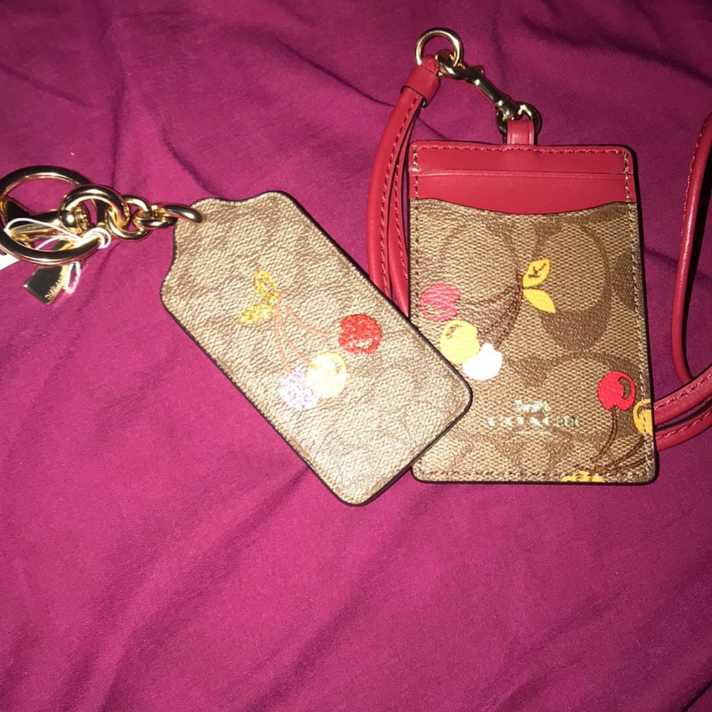 Coach lanyard set